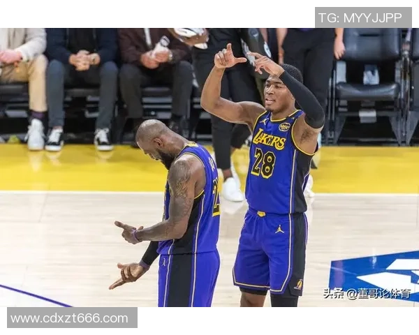 火箭与湖人激战1月20日NBA赛场巅峰对决引发球迷热议